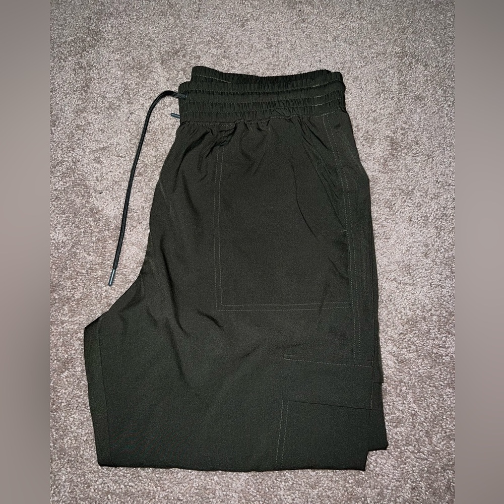 Old Navy high waisted stretch tech cargo jogger pants